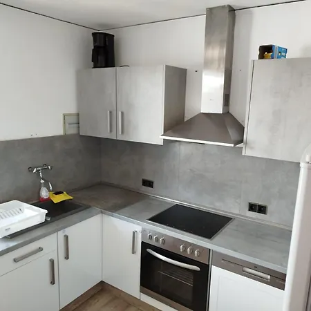 Iam Mit Balkon,3 Schlafzimmer ,7 Betten,150 Qm Lejlighed *