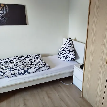 Iam Mit Balkon,3 Schlafzimmer ,7 Betten,150 Qm Geilenkirchen