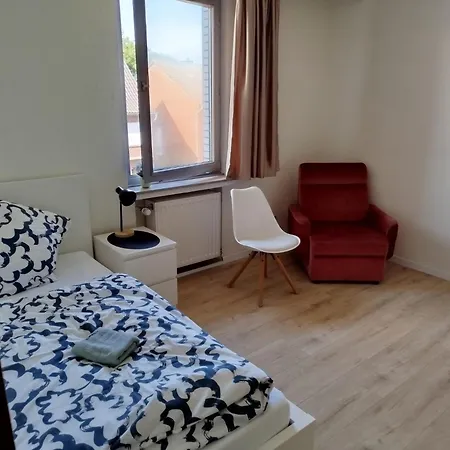 Lejlighed Iam Mit Balkon,3 Schlafzimmer ,7 Betten,150 Qm *