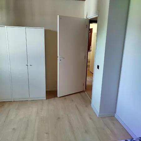 Lejlighed Iam Mit Balkon,3 Schlafzimmer ,7 Betten,150 Qm