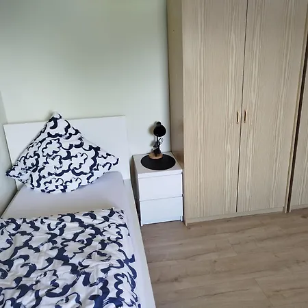 Lejlighed Iam Mit Balkon,3 Schlafzimmer ,7 Betten,150 Qm Geilenkirchen