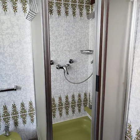 Iam Mit Balkon,3 Schlafzimmer ,7 Betten,150 Qm Lejlighed